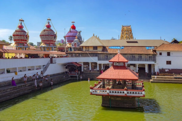 Hyderabad to Udupi taxi service